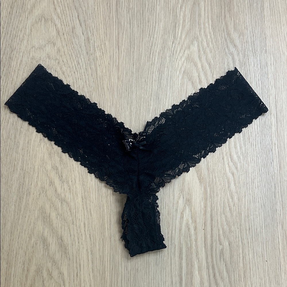 Lace Thong Panty L